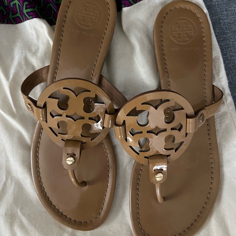 Tory Burch Tan Patent Miller Logo Thong Sandals